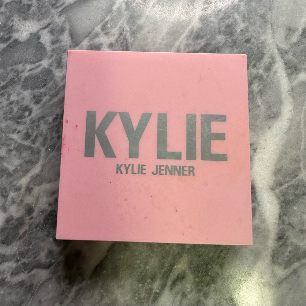 Kylie Cosmetics Pressed Blush Powder Crush